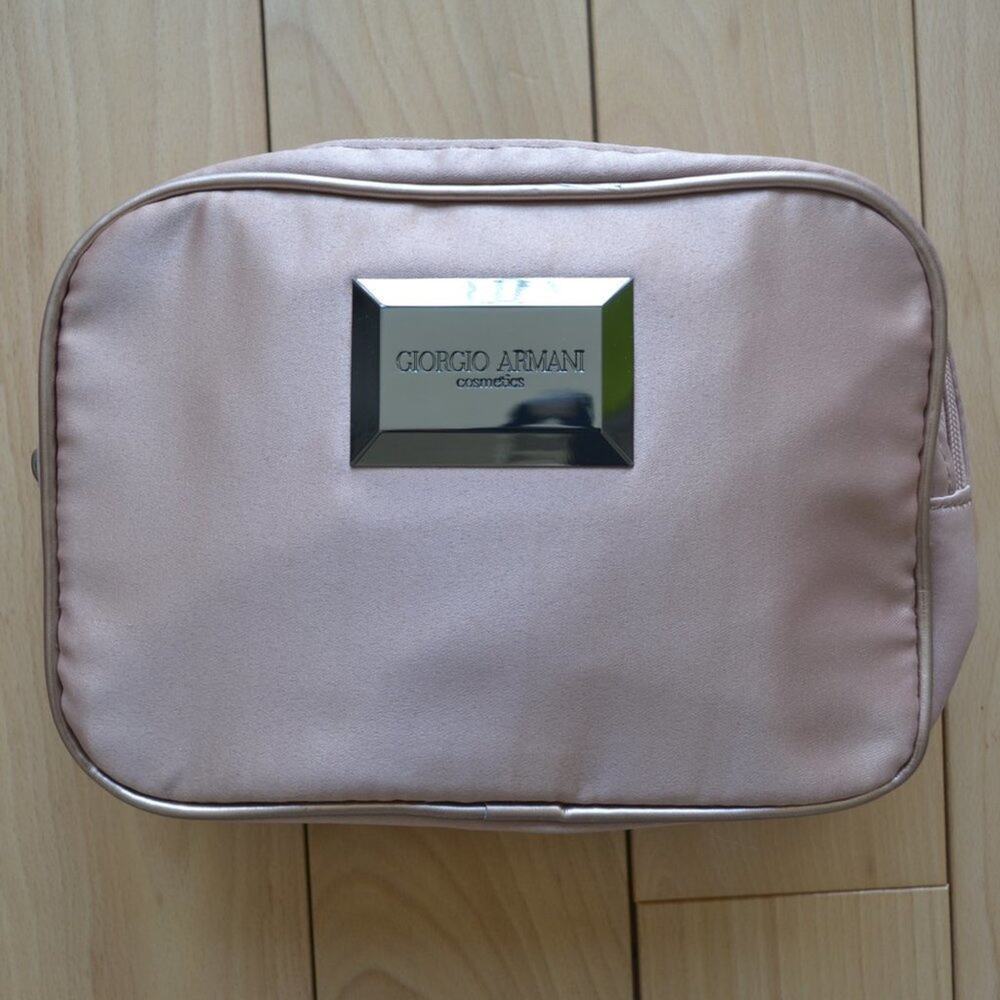 NWOT Giorgio Armani Make Up Bag Cosmetic Case